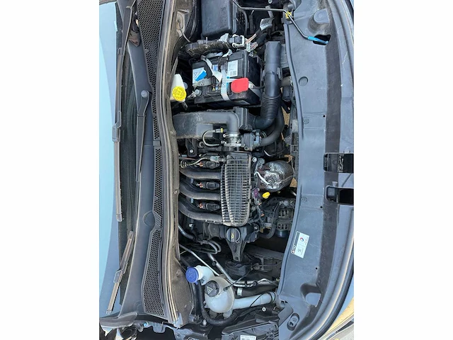 2016 - peugeot - 2008 - car - afbeelding 18 van  29