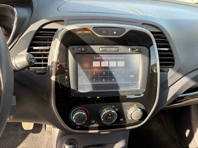 2016 - renault - captur - 0.9i - 12v turbo tce 90 - car - afbeelding 2 van  24