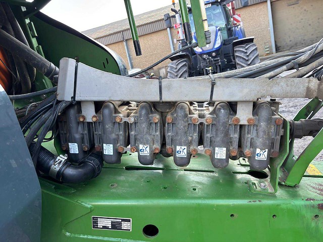 2016 amazon ux 11200 spuitmachine - afbeelding 19 van  37