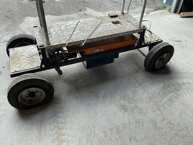 2016 berg horti motive easytrack elektrische oogstwagen - afbeelding 4 van  8