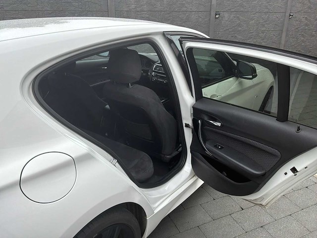 2016 bmw 1 serie 118d personenauto - afbeelding 8 van  12