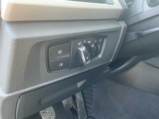 2016 bmw 116i personenauto - afbeelding 8 van  30