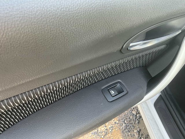 2016 bmw 116i personenauto - afbeelding 9 van  30