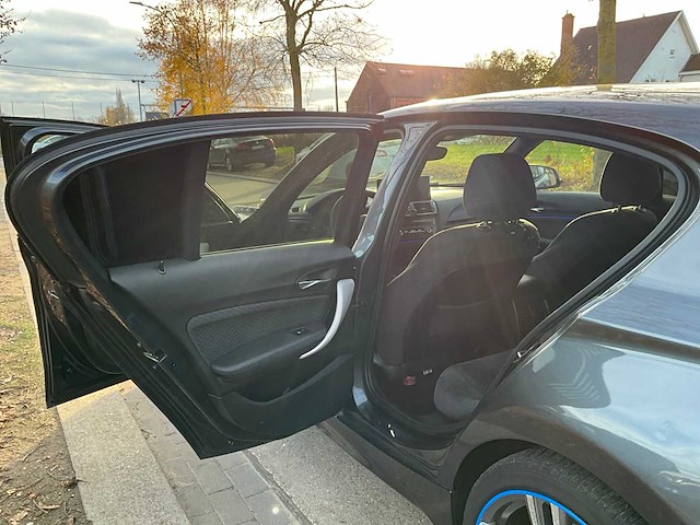 2016 bmw 118i personenauto - afbeelding 33 van  46