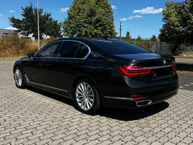 2016 bmw 740e 7l personenauto - afbeelding 12 van  24