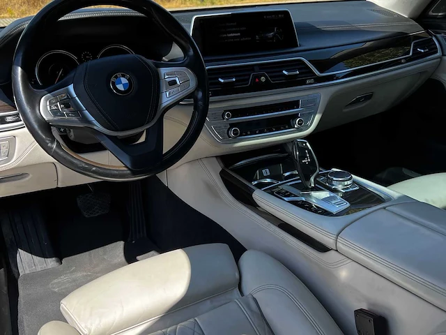 2016 bmw 740e 7l personenauto - afbeelding 14 van  24