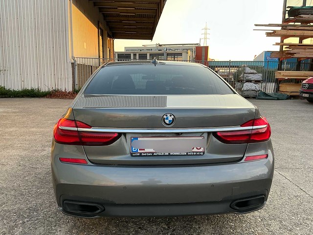 2016 bmw 740e 7l personenauto - afbeelding 38 van  42