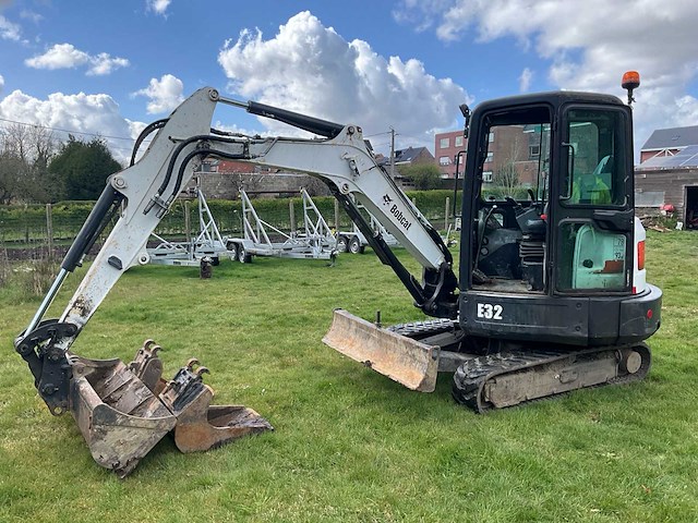 2016 bobcat e32 rupsgraafmachine - afbeelding 1 van  36