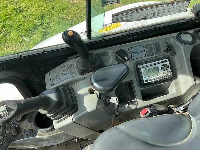 2016 bobcat e32 rupsgraafmachine - afbeelding 19 van  36