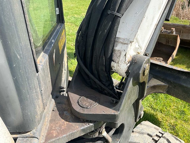 2016 bobcat e32 rupsgraafmachine - afbeelding 30 van  36