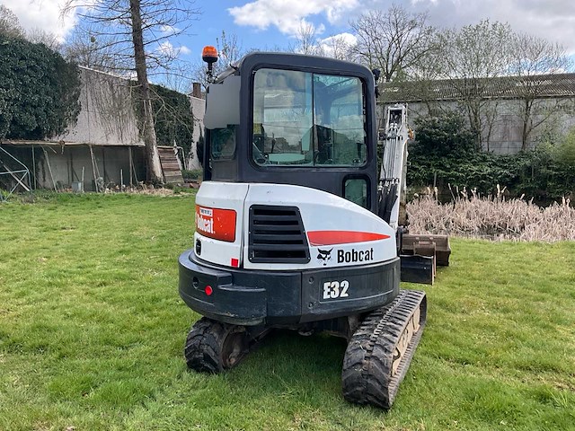2016 bobcat e32 rupsgraafmachine - afbeelding 31 van  36