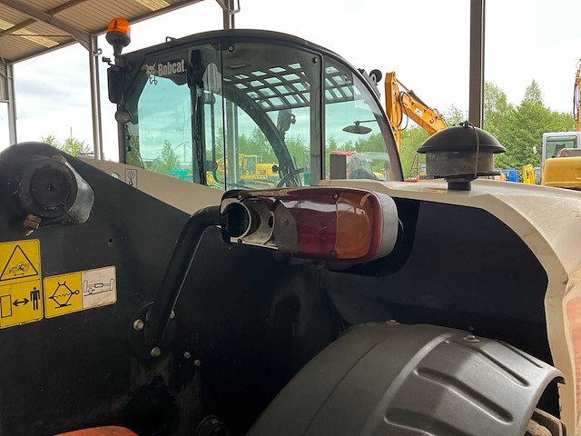 2016 bobcat tl470x telehandler - afbeelding 17 van  31