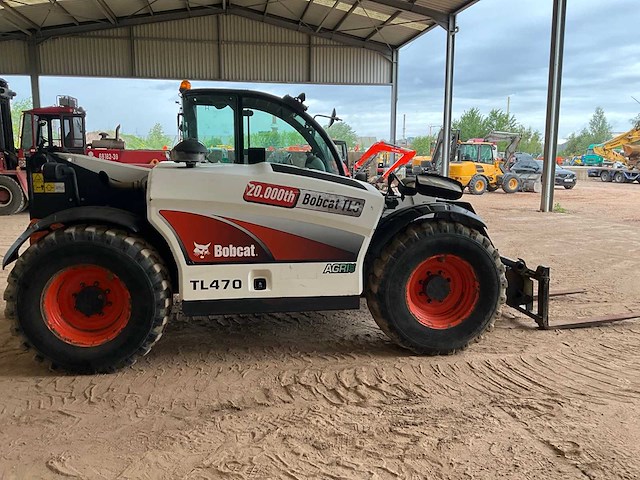 2016 bobcat tl470x telehandler - afbeelding 28 van  31