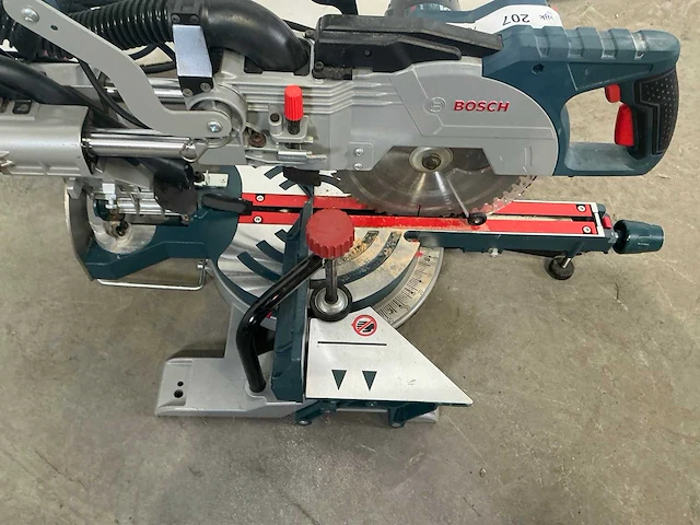 2016 bosch gcm 8 sjl telescoop-/afkortzaag - afbeelding 2 van  4