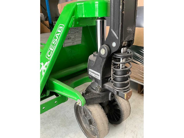 2016 cesab hand hydraulische palletwagen - afbeelding 3 van  4
