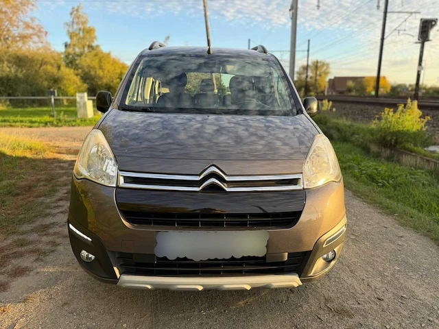 2016 citroën berlingo multispace 1.2 puretech - 110 pk - navi - trekhaak - afbeelding 33 van  34