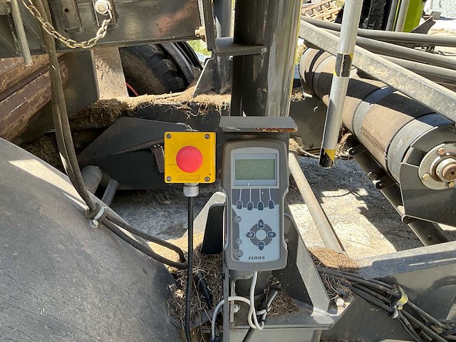 2016 claas rollant 455 balenmachine + lader - afbeelding 17 van  25