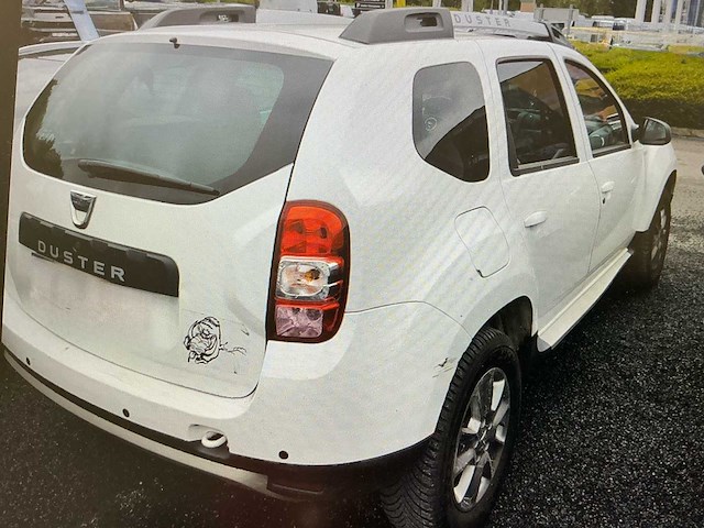 2016 dacia duster suv personenauto - afbeelding 18 van  23