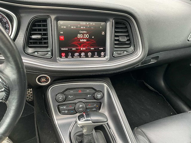2016 dodge challenger sxt plus 3.6 v6 automaat - keuring 8/2026 - afbeelding 20 van  50