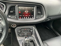 2016 dodge challenger sxt plus 3.6 v6 automaat - keuring 8/2026 - afbeelding 20 van  50
