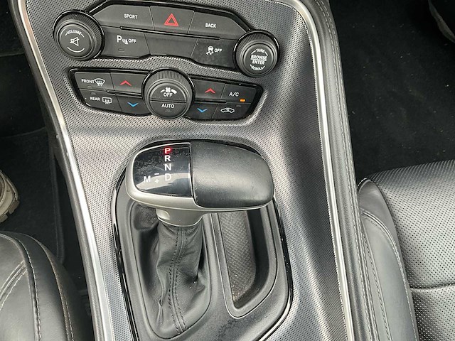 2016 dodge challenger sxt plus 3.6 v6 automaat - keuring 8/2026 - afbeelding 27 van  50