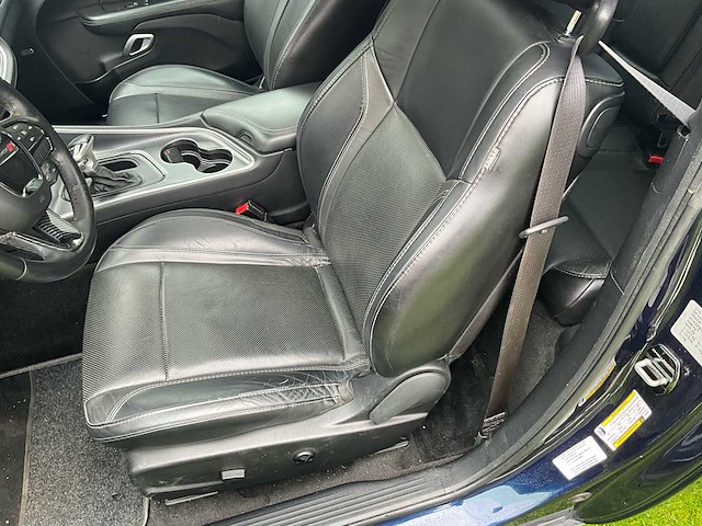 2016 dodge challenger sxt plus 3.6 v6 automaat - keuring 8/2026 - afbeelding 15 van  73