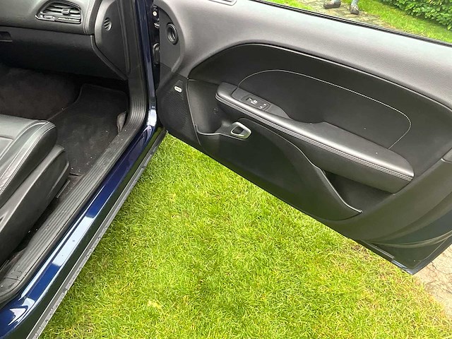 2016 dodge challenger sxt plus 3.6 v6 automaat - keuring 8/2026 - afbeelding 39 van  73