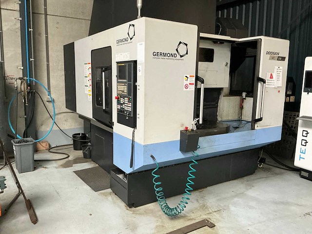 2016 doosan vc 510 cnc-bewerkingscentrum - afbeelding 4 van  10