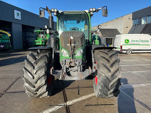 2016 fendt 724 vario vierwielaangedreven landbouwtractor - afbeelding 12 van  21
