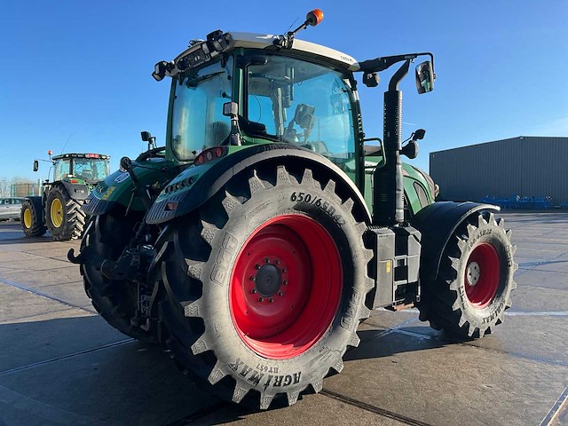 2016 fendt 724 vario vierwielaangedreven landbouwtractor - afbeelding 17 van  21