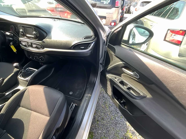 2016 fiat tipo personenauto - afbeelding 5 van  25