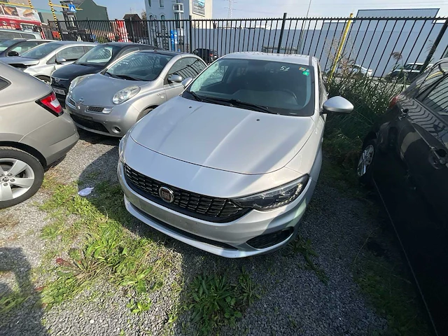 2016 fiat tipo personenauto - afbeelding 12 van  25