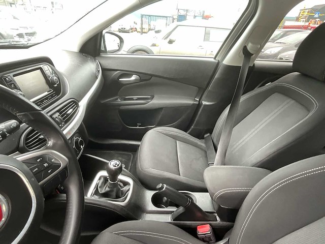 2016 fiat tippo personenauto - afbeelding 10 van  25