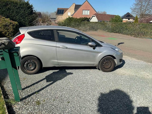 2016 ford fiesta hatchback personenauto - afbeelding 2 van  30