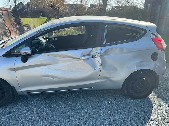 2016 ford fiesta hatchback personenauto - afbeelding 7 van  30