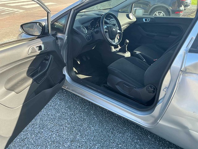 2016 ford fiesta hatchback personenauto - afbeelding 9 van  30