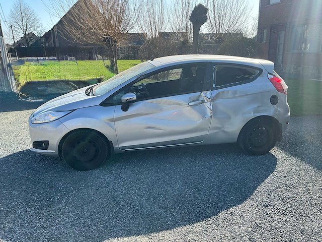 2016 ford fiesta hatchback personenauto - afbeelding 27 van  30