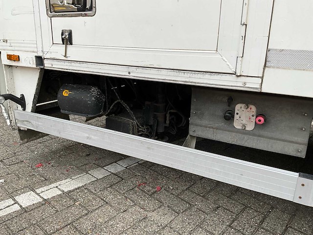 2016 fuso canter vrachtwagen met oplegger - afbeelding 5 van  43