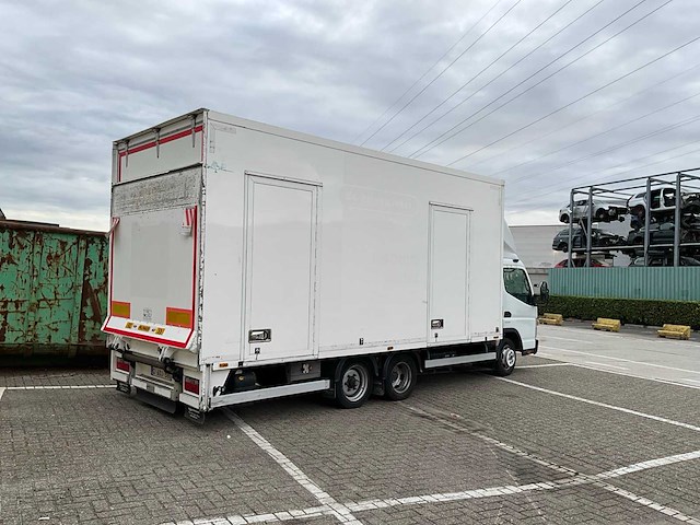 2016 fuso canter vrachtwagen met oplegger - afbeelding 39 van  43