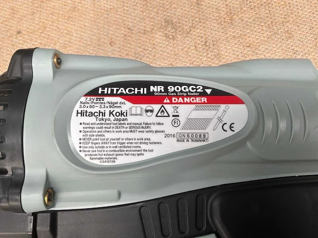 2016 hitachi nr 90gc2 gas-strayspijkerapparaat - afbeelding 5 van  5