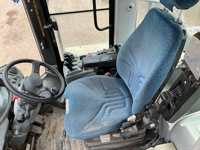 2016 hitachi zw310-5b shovel - afbeelding 16 van  44
