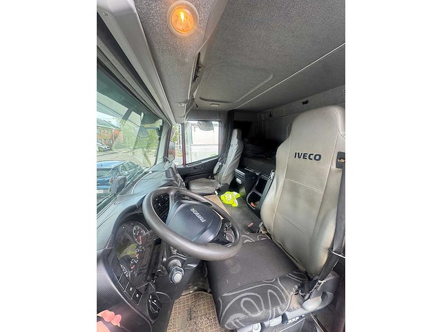 2016 iveco at410t - vrachtwagen met haaksysteem - afbeelding 12 van  24