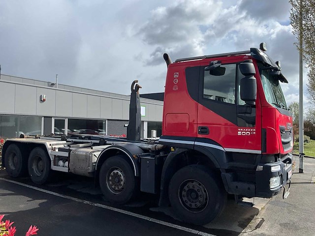2016 iveco at410t - vrachtwagen met haaksysteem - afbeelding 19 van  24