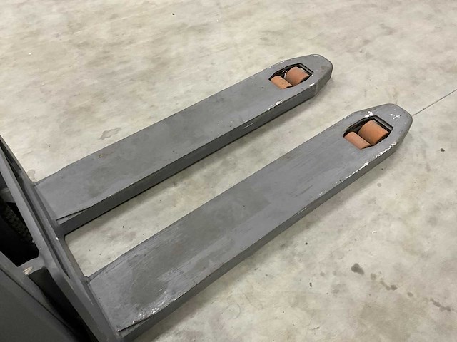 2016 jungheinrich esd120 stapelaar - afbeelding 15 van  17