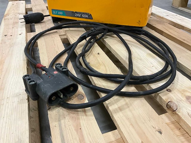 2016 jungheinrich slt 100 acculader - afbeelding 4 van  4