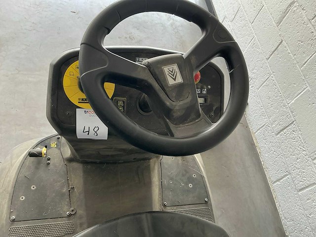 2016 kärcher professional km 90/60 r zelfrijdende veegmachine - afbeelding 1 van  7