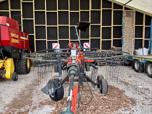 2016 kubota ra2071t vario rotary rake - afbeelding 26 van  31