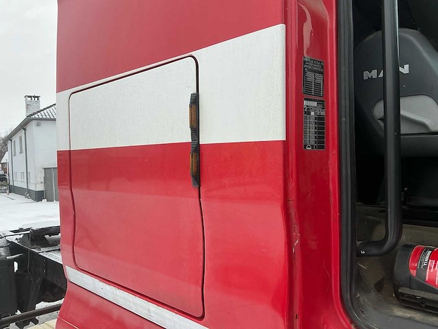 2016 man tgx vrachtwagen - afbeelding 28 van  45