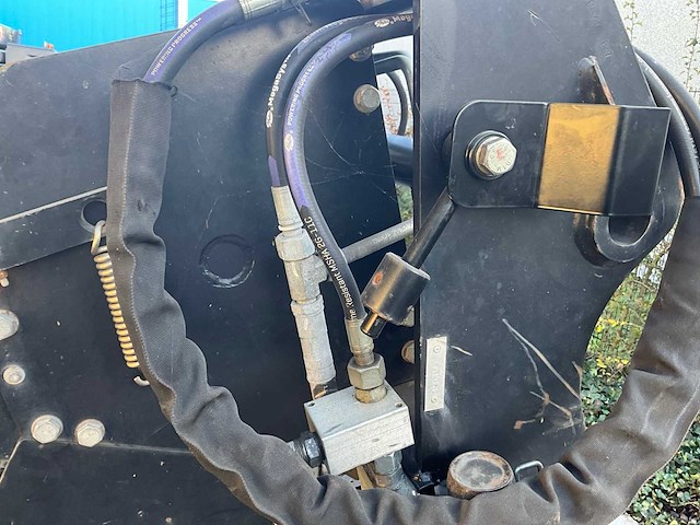 2016 manitou treuil 5t hydraulische lier - afbeelding 11 van  12