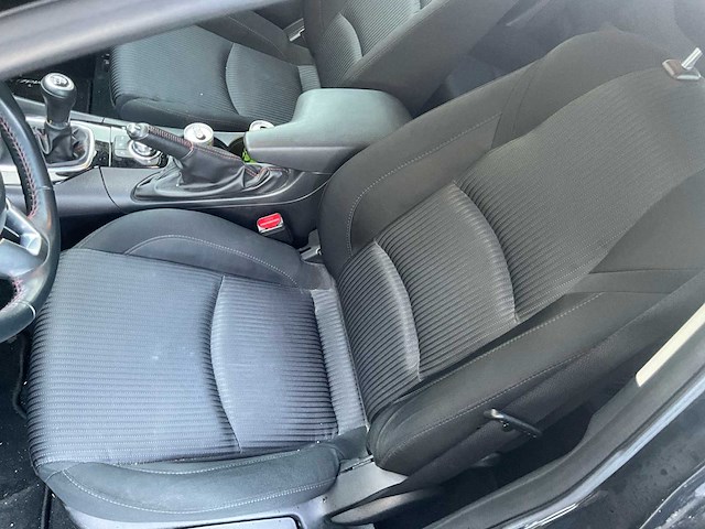 2016 mazda 3 personenauto - afbeelding 8 van  31
